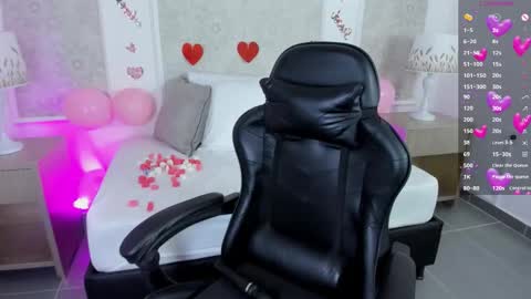 Snapshot of nina_desire_ chatting on 02/15/26, 12:29 N I N A online show from 02/15/26, 12:29