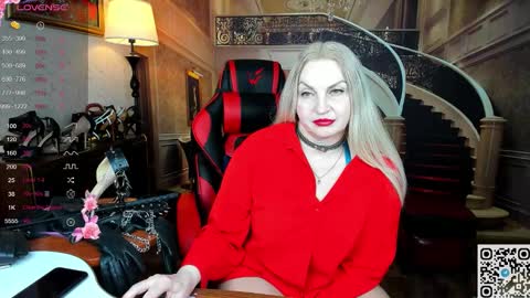 Nina online show from 03/25/26, 11:44