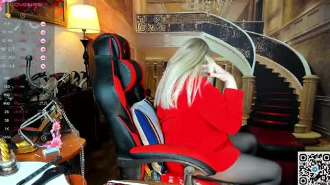 Nina online show from 04/26/26, 04:04