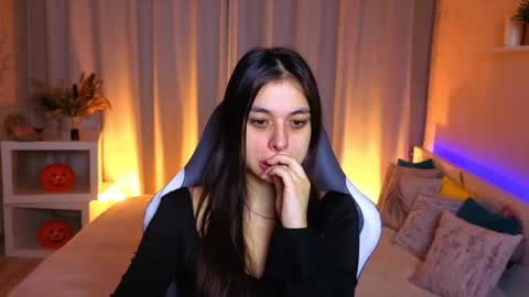 Ketrin online show from 11/22/25, 02:43