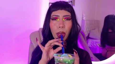 Nina Fox  online show from 07/19/26, 10:13