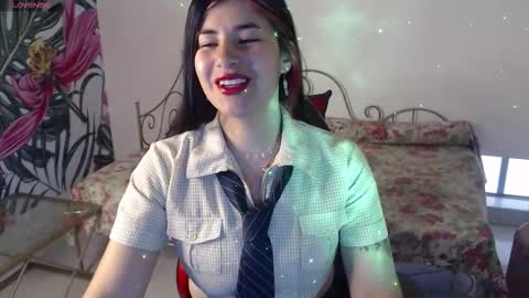 Snapshot of nina_harpper chatting on 10/26/25, 12:55 Nina online show from 10/26/25, 12:55