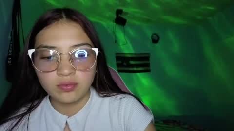 nina_hot59 online show from 05/26/26, 02:18