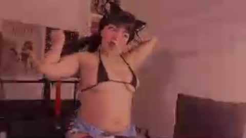 nina_new_ online show from 07/13/26, 11:40