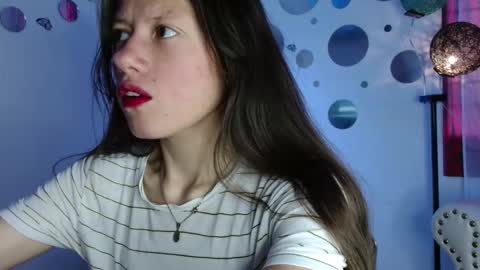 Snapshot of nina_roser chatting on 09/22/25, 12:51 Nina Roser online show from 09/22/25, 12:51