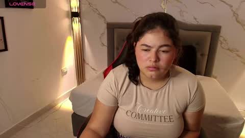 Snapshot of nina_rouge7 chatting on 10/07/25, 02:03  N I N A online show from 10/07/25, 02:03