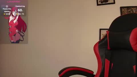 Snapshot of nina_rouge7 chatting on 10/18/25, 01:23  N I N A online show from 10/18/25, 01:23