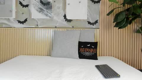 NINA online show from 10/23/25, 12:15