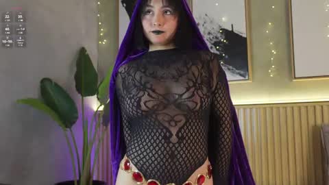 NINA online show from 06/15/26, 12:40