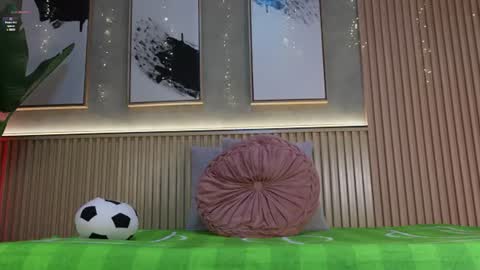 NINA online show from 07/09/26, 12:09
