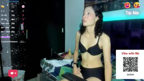 Snapshot of nina_vergara chatting on 02/22/26, 01:40 nina_vergara online show from 02/22/26, 01:40