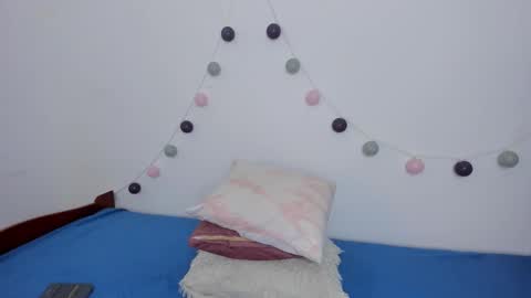 Nina online show from 12/15/25, 09:52