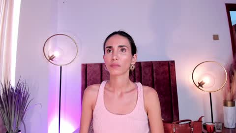 Nina online show from 12/05/24, 06:11
