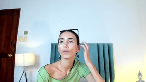 Nina online show from 12/18/24, 06:03