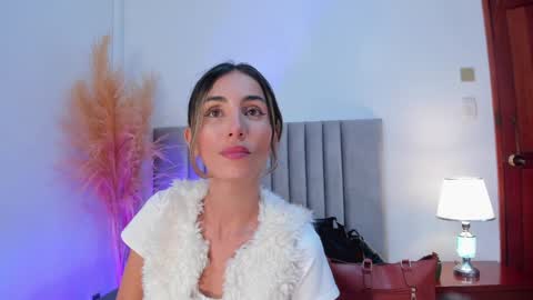Nina online show from 12/27/24, 05:59