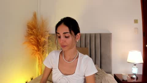 Nina online show from 01/09/25, 06:15