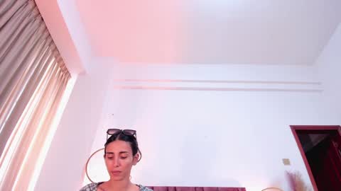 Nina online show from 01/18/25, 05:59