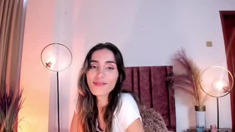 Nina online show from 02/17/25, 06:15