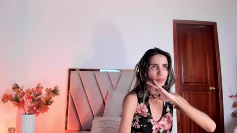 Nina online show from 02/24/25, 06:15
