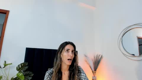 Nina online show from 02/27/25, 02:32
