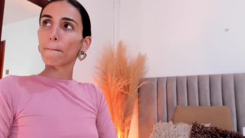 Nina online show from 03/11/25, 06:08