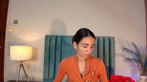 Snapshot of ninacavallli chatting on 11/06/25, 06:09 Nina online show from 11/06/25, 06:09