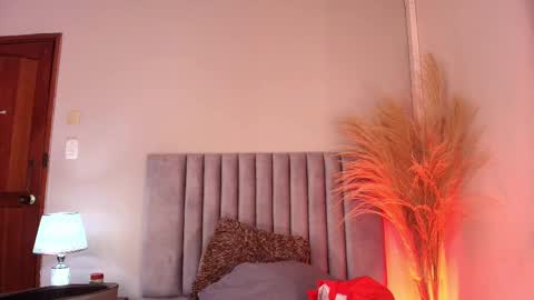 Snapshot of ninacavallli chatting on 11/11/25, 06:08 Nina online show from 11/11/25, 06:08