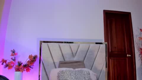 Snapshot of ninacavallli chatting on 11/13/25, 06:18 Nina online show from 11/13/25, 06:18