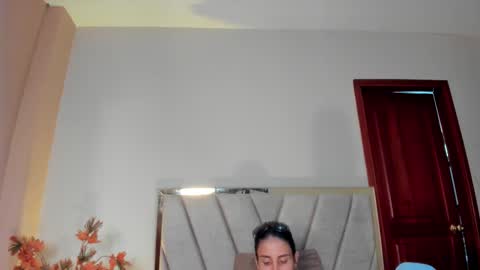 Snapshot of ninacavallli chatting on 12/04/25, 06:27 Nina online show from 12/04/25, 06:27