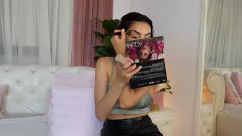 NinaCrystal online show from 07/02/26, 10:43
