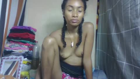 Snapshot of ninaeaa chatting on 03/12/26, 09:32 ninaeaa online show from 03/12/26, 09:32