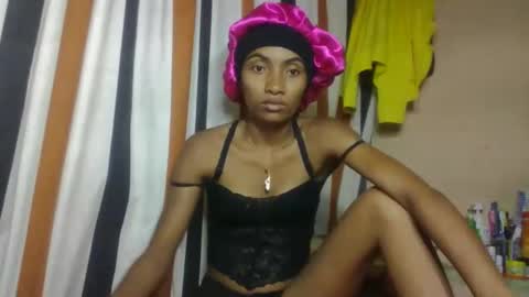 Snapshot of ninaeaa chatting on 03/31/26, 04:18 ninaeaa online show from 03/31/26, 04:18