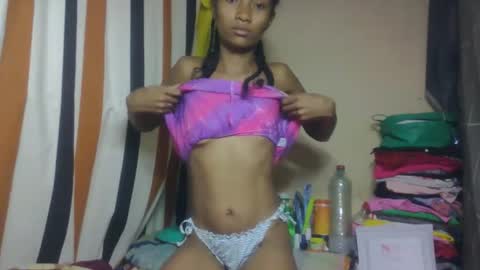 Snapshot of ninaeaa chatting on 04/04/26, 07:33 ninaeaa online show from 04/04/26, 07:33