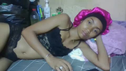 Snapshot of ninaeaa chatting on 04/30/26, 10:47 ninaeaa online show from 04/30/26, 10:47