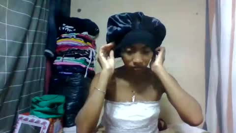 Snapshot of ninaeaa chatting on 05/26/26, 02:02 ninaeaa online show from 05/26/26, 02:02