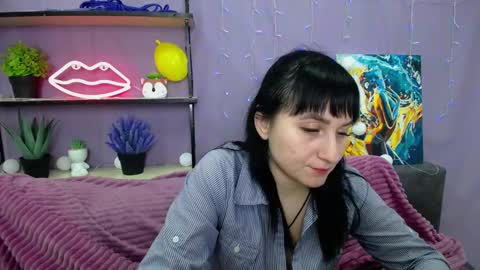 Snapshot of ninaflawlees chatting on 01/22/25, 11:43 ninaflawlees online show from 01/22/25, 11:43