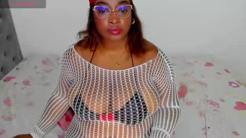 Snapshot of ninagrey03 chatting on 10/03/25, 11:57 Valentina online show from 10/03/25, 11:57