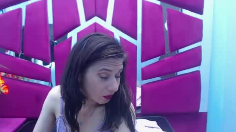 Snapshot of ninahot_ chatting on 03/12/25, 03:02 Nina online show from 03/12/25, 03:02