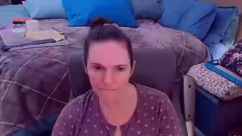 Nina Jaymes online show from 10/17/25, 09:50