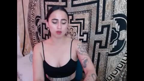 N I N A online show from 12/30/24, 05:23