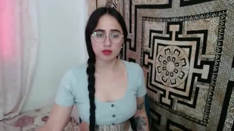 N I N A online show from 01/02/25, 08:35