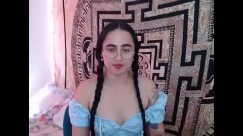 N I N A online show from 01/11/25, 03:42