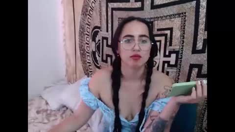 N I N A online show from 01/11/25, 06:44