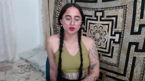 N I N A online show from 01/28/25, 12:47
