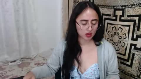 N I N A online show from 01/30/25, 06:21
