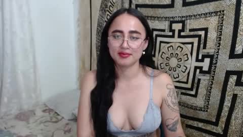 N I N A online show from 02/03/25, 11:36