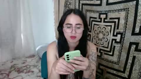 N I N A online show from 02/12/25, 03:16