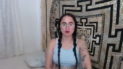 N I N A online show from 03/04/25, 08:27