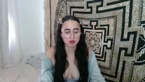 N I N A online show from 03/12/25, 07:17