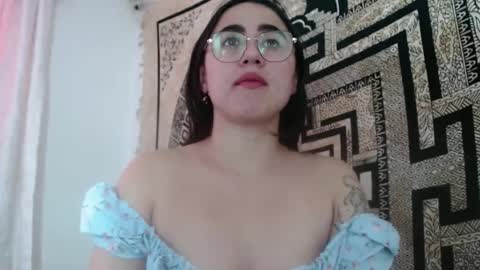 N I N A online show from 09/23/25, 02:20